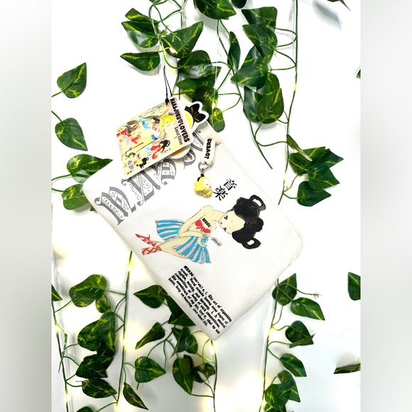 Harajuku Lovers Handbags - 💛🩷🖤 NWT RARE Gwen Stefani Harajuku Lovers Cosmetic Bag 🖤🩷💛